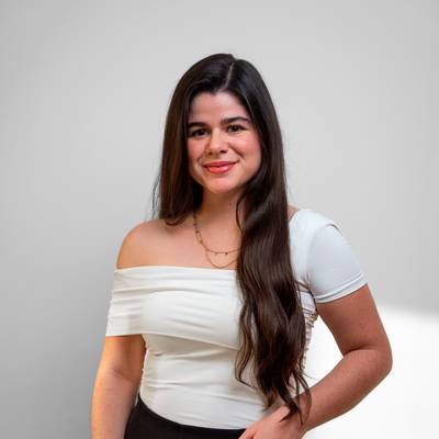 María Villalobos
